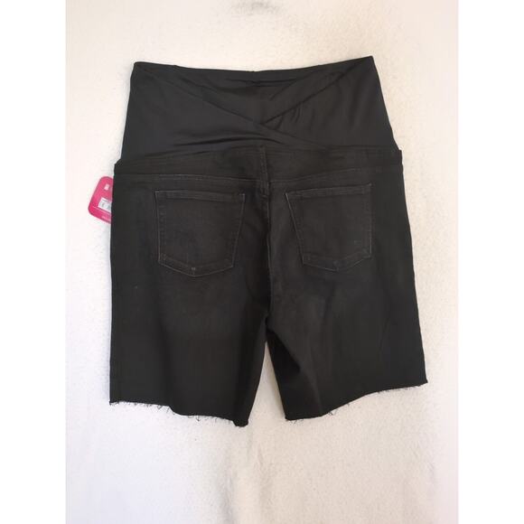 Isabel Maternity by Ingrid & Isabel Bermuda Black Jean Cut Off‎ Short size 18 - Picture 5 of 9